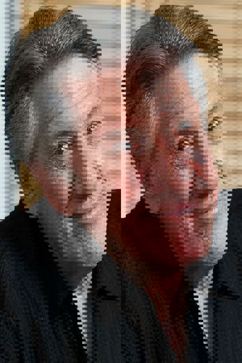 Stephen Macht