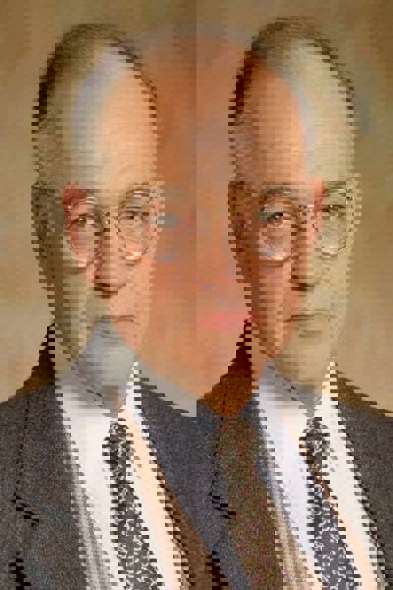 Richard Dysart