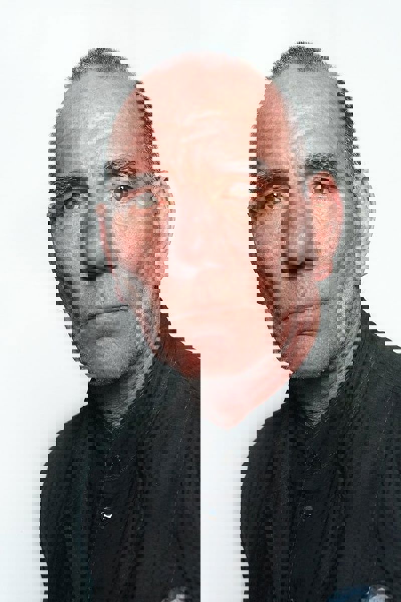 Pete Postlethwaite