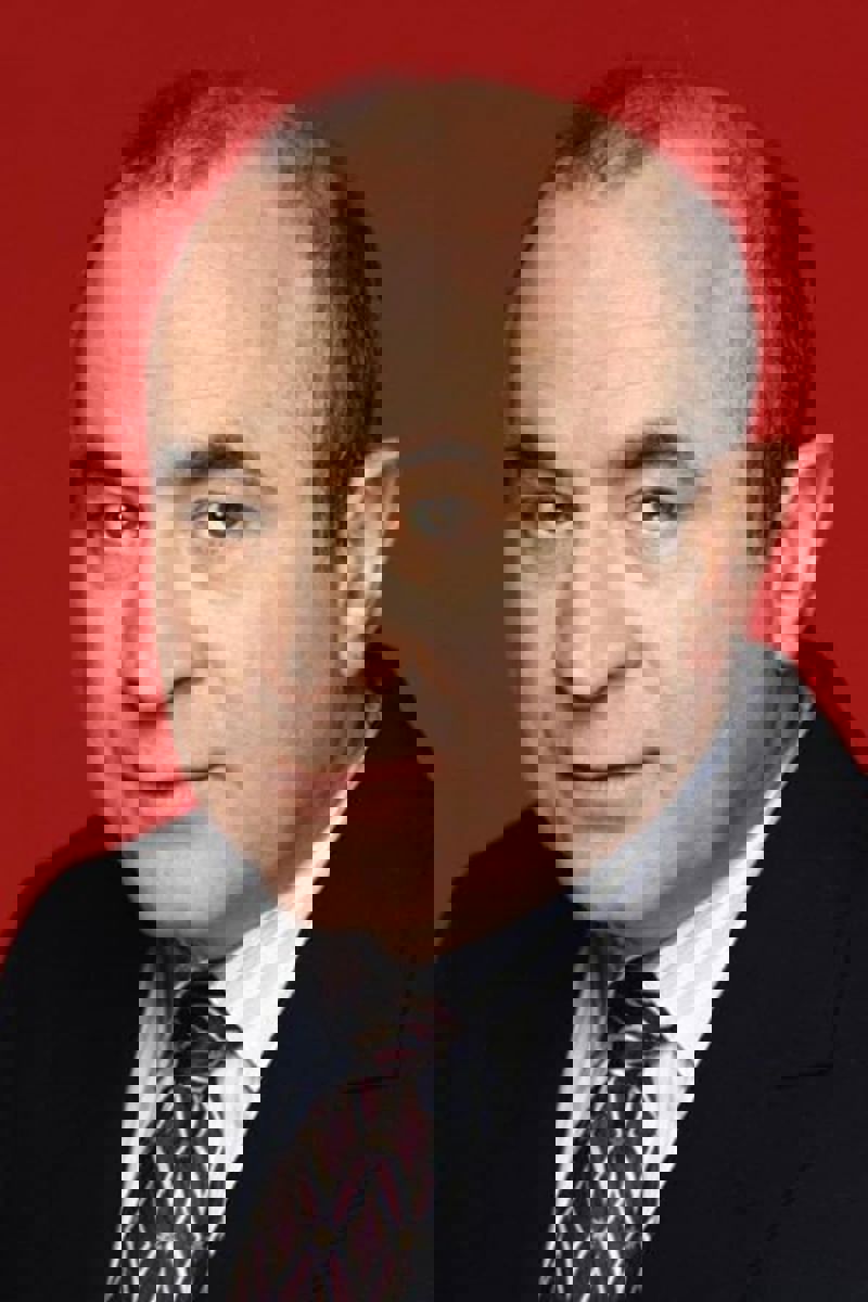 Bob Hoskins