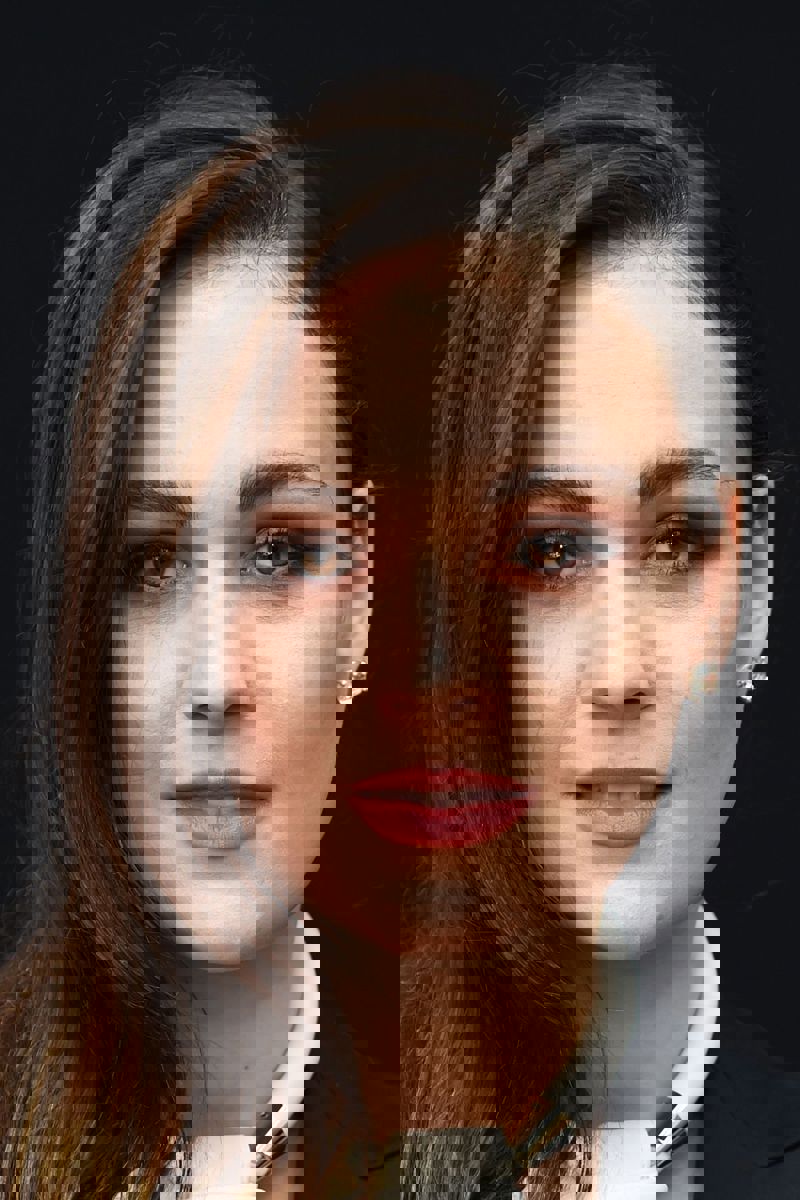 Sophie Skelton
